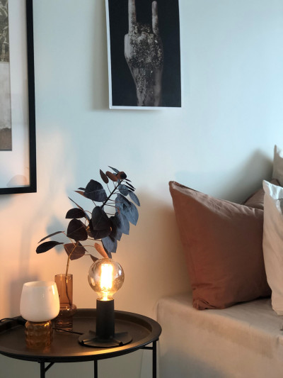 Detaljbild sovrum UTHYRES Stationshuset Båstad