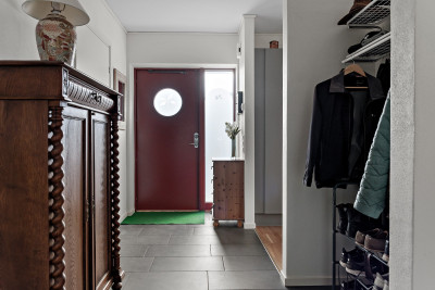 Hall Hans Gravares väg 3A