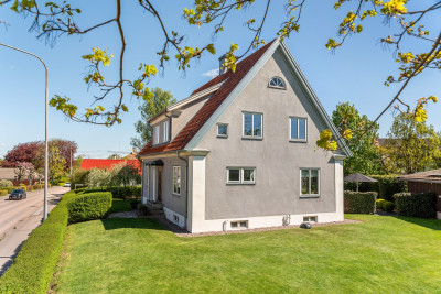 Trädgårdssida Danska vägen 17