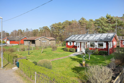 Framsida Björnbärsvägen 39