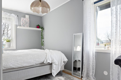 Sovrum Plöjarevägen 5