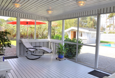 Inglasat uterum Rågångsvägen 23