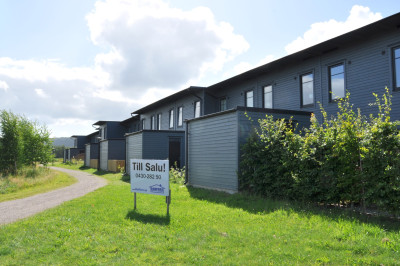 Trädgårdssida mot parken Tors väg 1B