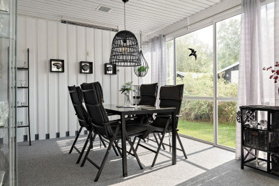 Inglasat uterum Rågångsvägen 94