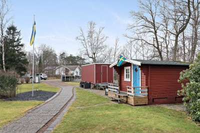 Gäststuga och villavagn Luttehacksvägen 37