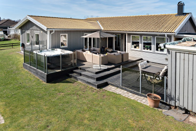 Trädgårdssida Plöjarevägen 5