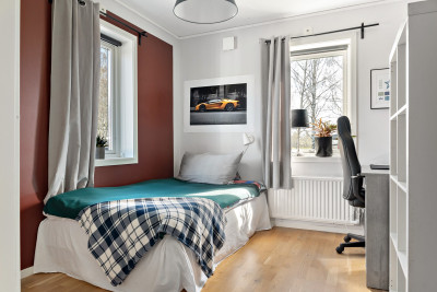 Sovrum Plöjarevägen 5