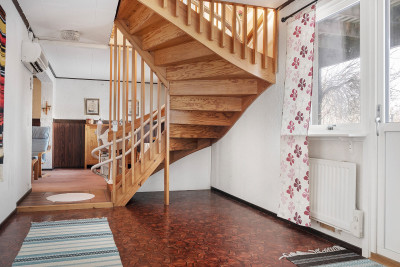 Entré, nedervåningen Delfingränd 6