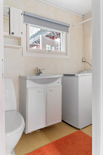 WC Luttehacksvägen 37