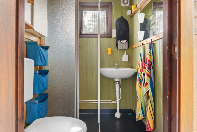 Toalett/dusch Trälshult 13