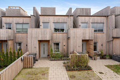 Framsida Iduns väg 6B