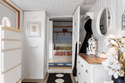 Hall Tillflyktsvägen 27B