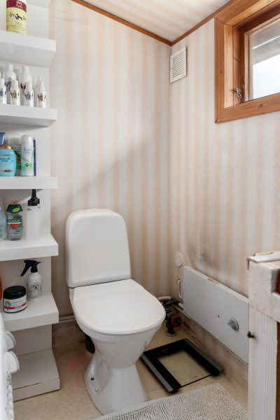 Badrum Tillflyktsvägen 27B