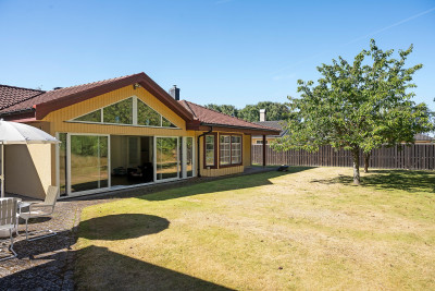 Exteriört Tillflyktsvägen 9