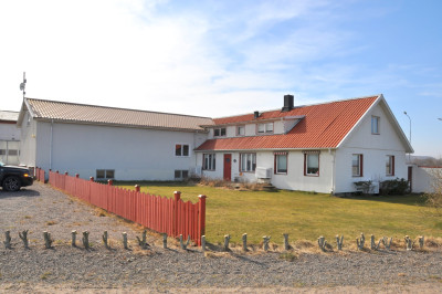 Trädgårdssida Bäckagårdsvägen 1