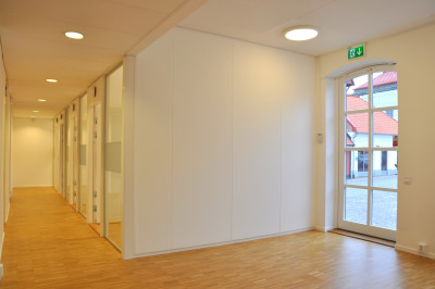 Entré UTHYRES - Hästtorget 1