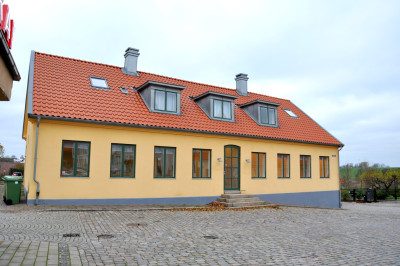 Exteriör UTHYRES - Hästtorget 1