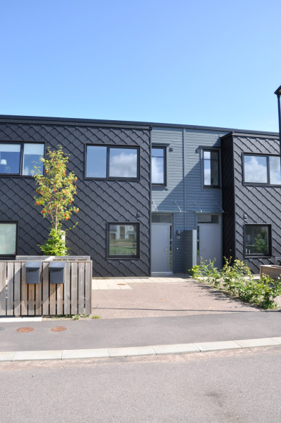 Framsida Tors väg 1B