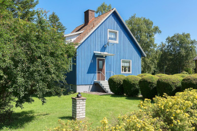 Framsida Flädervägen 13