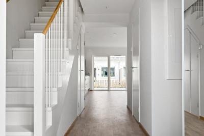 Hall Hall Iduns väg 2A