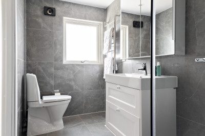 Badrum Plöjarevägen 5