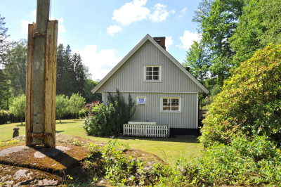 Trädgårdssida Trädgårdssida Otterdalsvägen 24