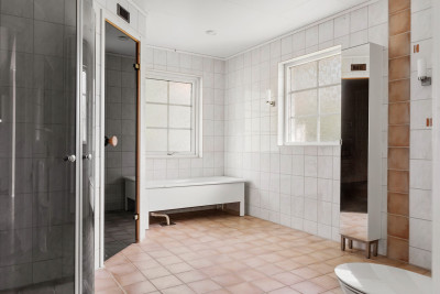 Badrum Skogsslingan 1