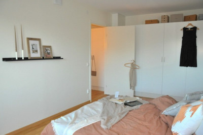 Sovrum 1 UTHYRES Stationshuset Båstad