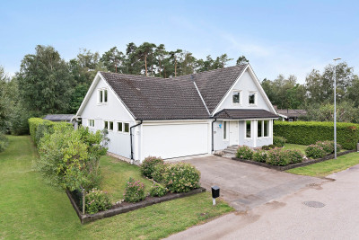 Exteriört Lingonstigen 18