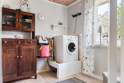 Sovrum/tvättrum Tönnersa strandby 10