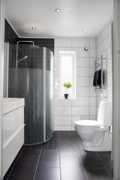 Badrum Plöjarevägen 5