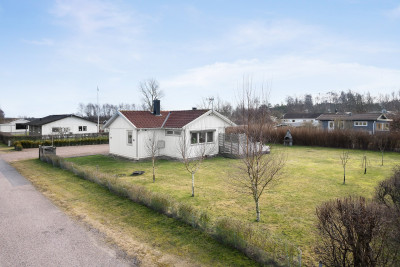 Trädgårdssida Lodjursvägen 10