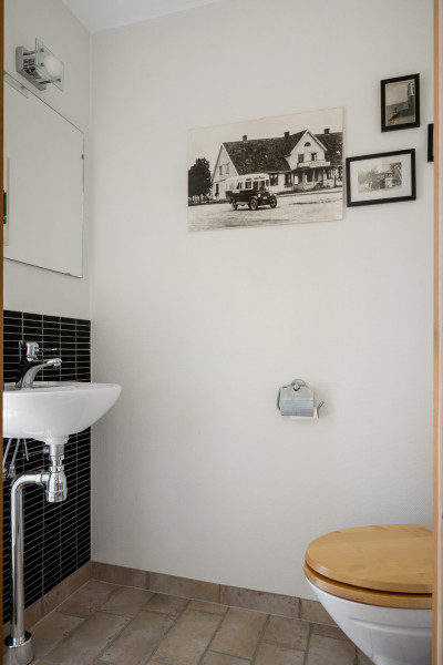 Gästtoalett Norra Strandvägen 19