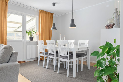 Vardagsrum/matsal Elsa Birgers väg 24