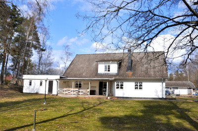 Trädgårdssida Oxelvägen 12