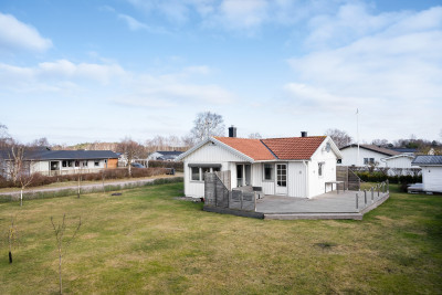 Trädgårdssida Lodjursvägen 10