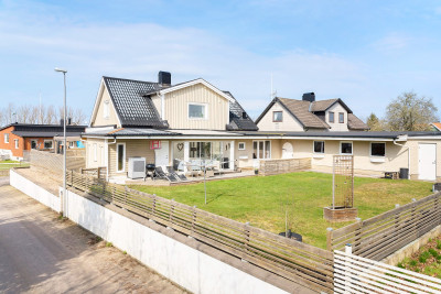 Trädgårdssida Flädervägen 2