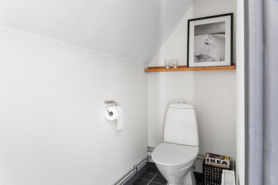 WC, ovanvåning Danska vägen 17
