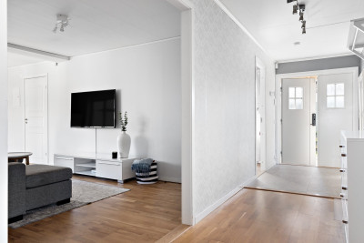 Sällskapsrum/hall Plöjarevägen 5