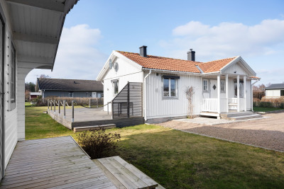 Framsida Lodjursvägen 10